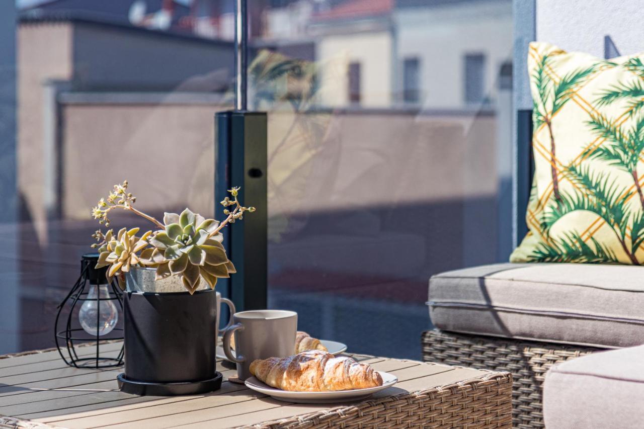 Apartment M****, New City Apartment + Parking プーラ エクステリア 写真